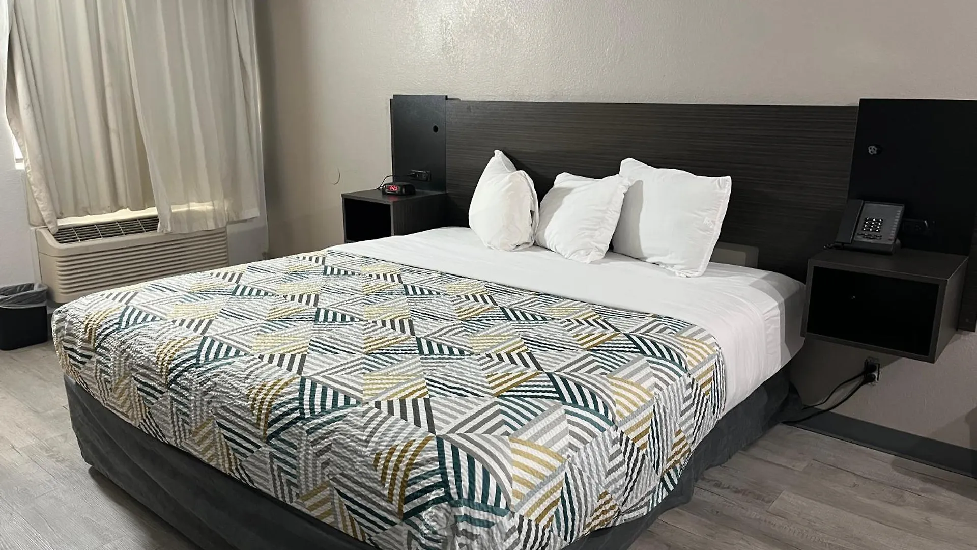 Studio 6 Phoenix, Az Midtown 4*, פיניקס